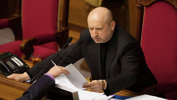 Турчинов подписал закон, объявляющий Крым "оккупированной территорией".
