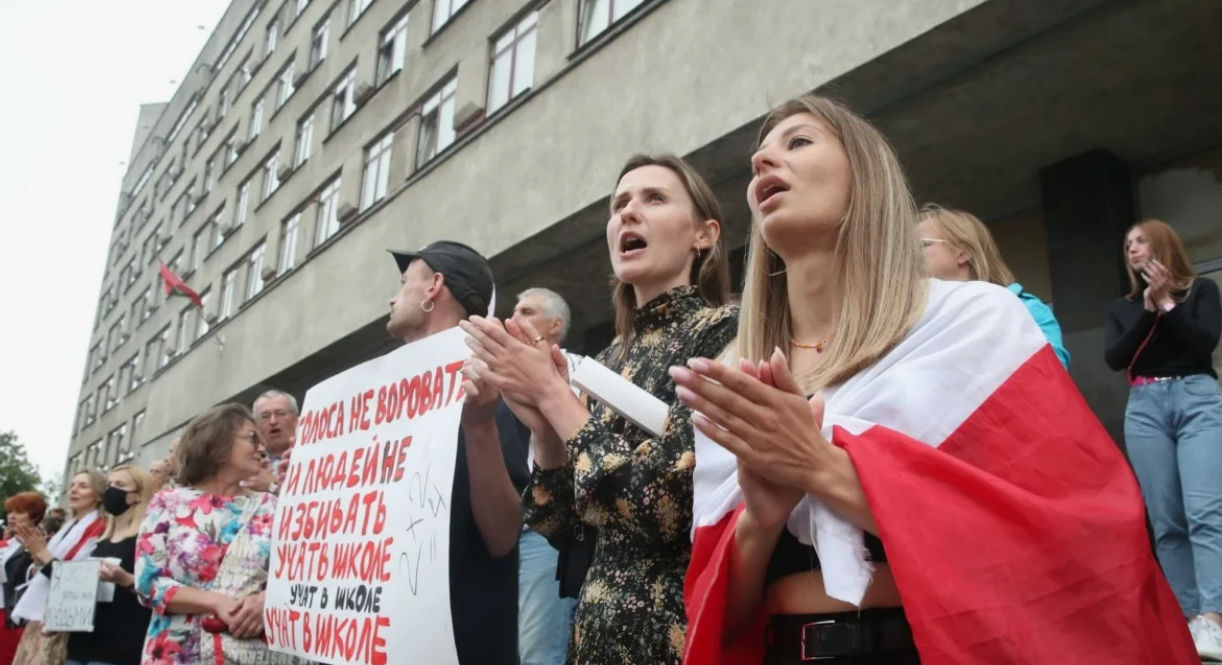 Правозащитники: В 2024 году после возвращения в Беларусь задержали более 55 человек.