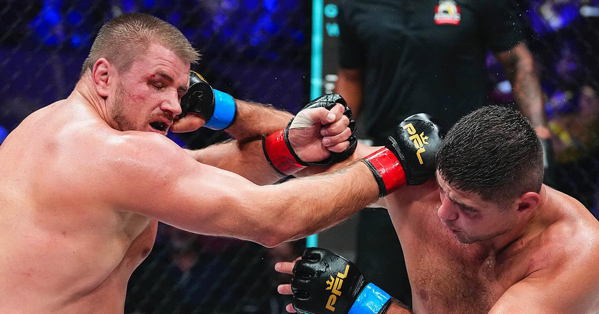 Luptătorul rus la categoria grea, Oleg Popov, l-a învins pe Alexandr Romanov.