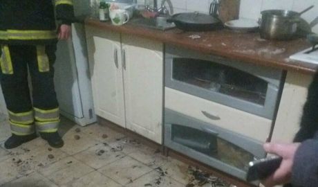 Deflagraţie într-o locuinţă din Criuleni: Un tânăr, internat de urgenţă