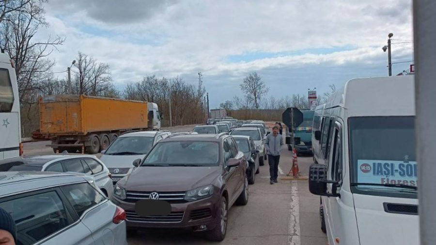 На въезде и выезде из Молдовы образовались очереди на КПП.