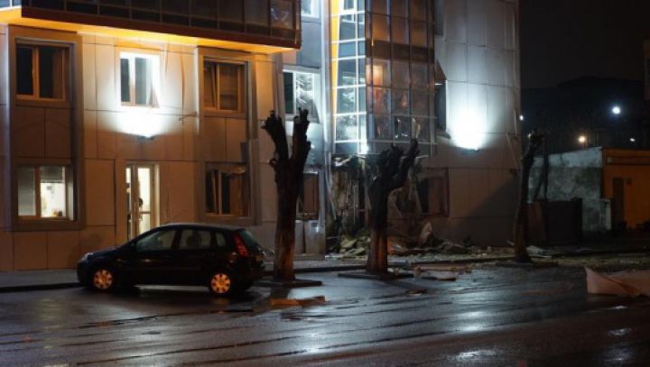 Seria exploziilor continuă în oraşul Odesa din Ucraina. De acestă dată, o deflagrație a avut loc la miezul nopții lângă un centru comercial din localitate.
