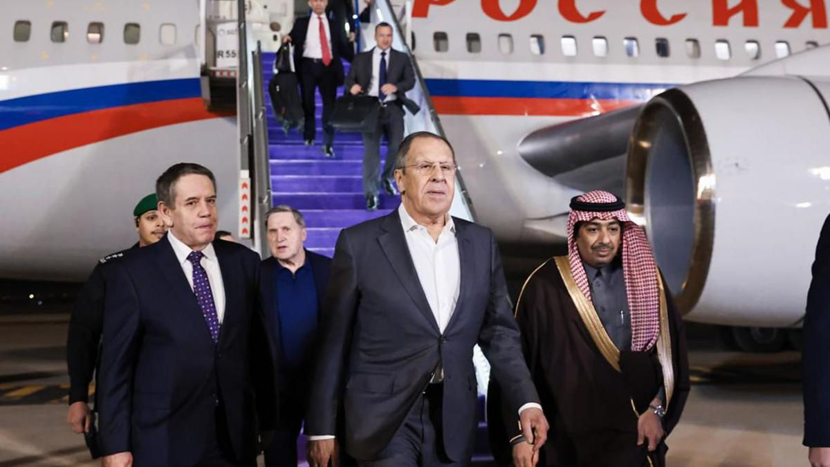 Lavrov consideră inadmisibilă desfășurarea trupelor de menținere a păcii din țările NATO în Ucraina.