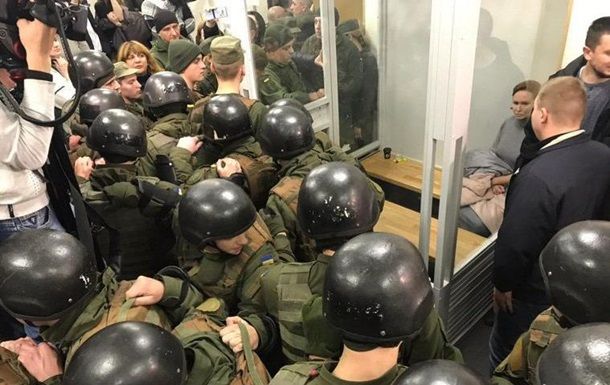 Дело Шеремета: украинским силовикам пришлось штурмовать суд.