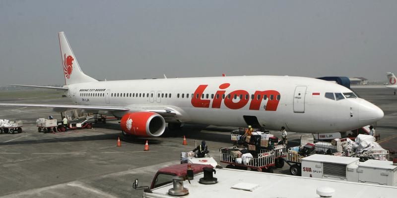 За день до катастрофы Boeing 737 MAX 8 в Индонезии пилот Lion Air спас этот же самолет от крушения. 