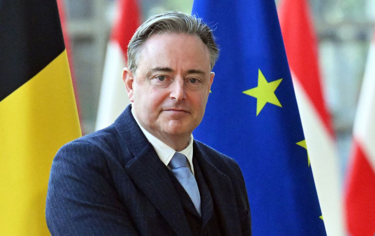 Trei suspecți de pregătirea unui atentat împotriva premierului Belgiei, reținuți.