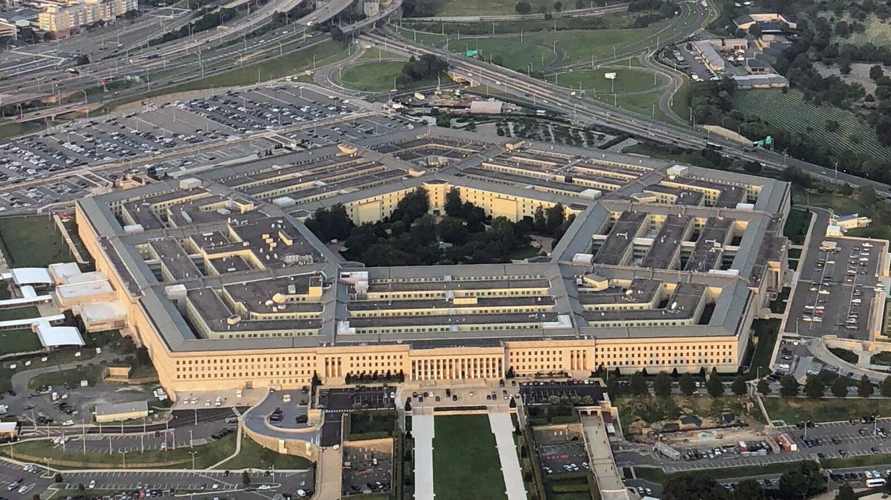 Сотрудник ВВС США обвинен в сливе секретов о войне в Украине. Коллаж Point.md.