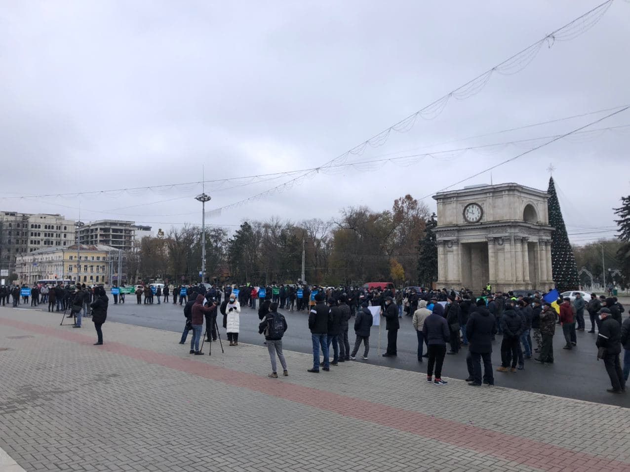 В центре Кишинева протестуют фермеры. Фото: Point.md.