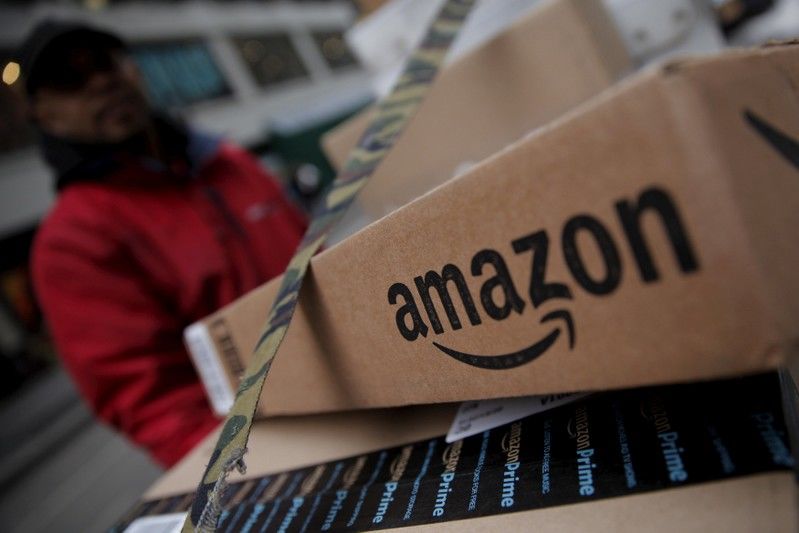 Amazon предложил оплатить четыре года учебы в вузах своим сотрудникам.