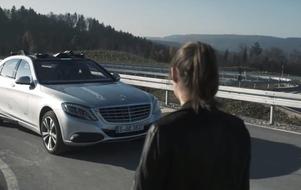 Компания показала прототип системы для беспилотных авто, которая способна самостоятельно реагировать на пешеходов.