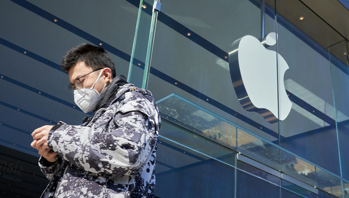 Капитализация Apple опустилась ниже $1 триллиона впервые с октября.