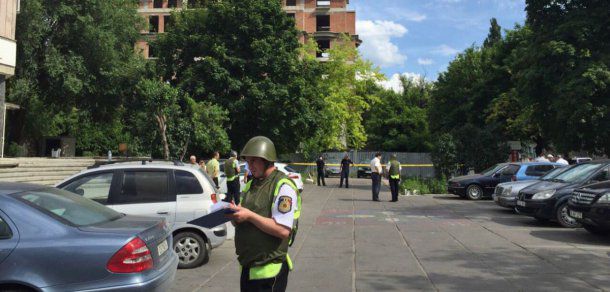 Foștii angajați MAI consideră operațiunea de astăzi a Ministerului, o clovnărie. Foto: agora.md