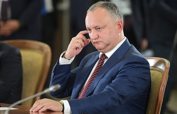 "Надо остановить все, что происходит в течение последнего времени."