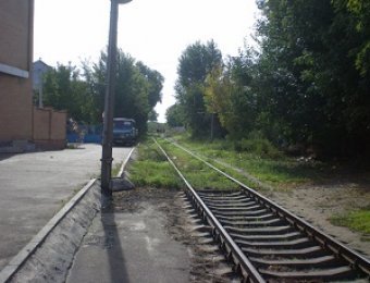 В Запорожье грузовой поезд переехал мужчину и женщину, которые занимались любовью на рельсах в состоянии алкогольного опьянения.