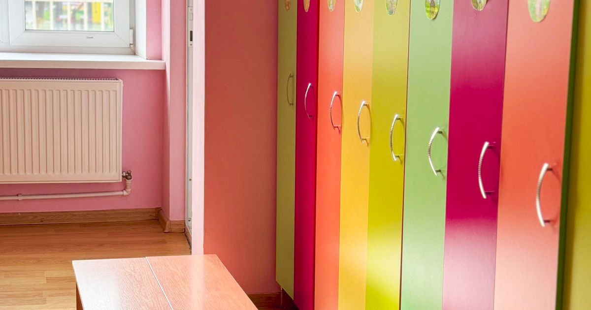 Educatoarea acuzată că a bătut copii într-o grădiniță din Chișinău și-a dat demisia.