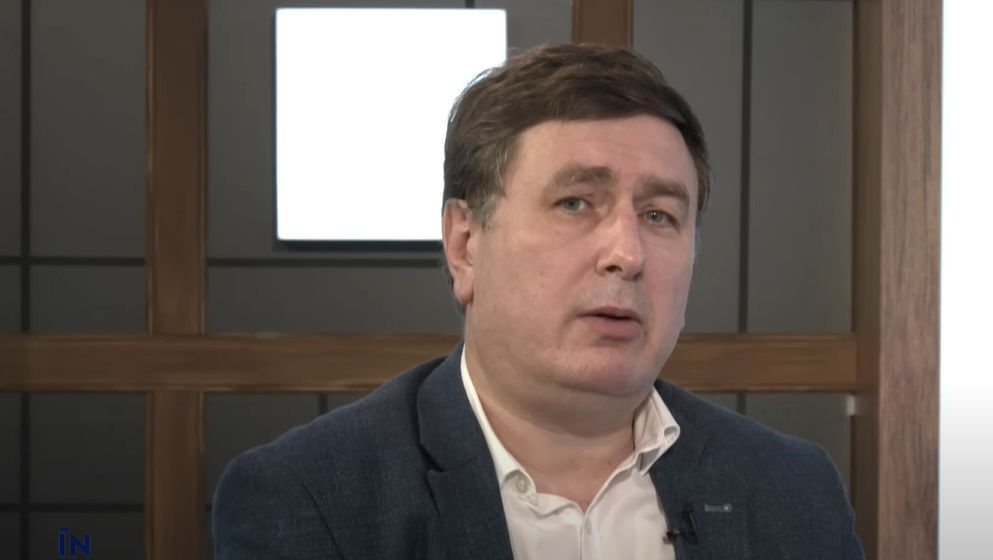Ионицэ об отставке Спатаря: Он решил, что не стоит жертвовать семьей.