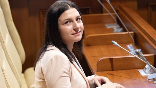Новым секретарем ЦИК избрана Дана Мунтяну.