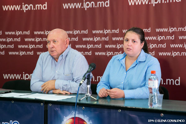 Женщина, которую два года назад вместе с месячной дочерью сбил микроавтобус, ищет справедливость. 