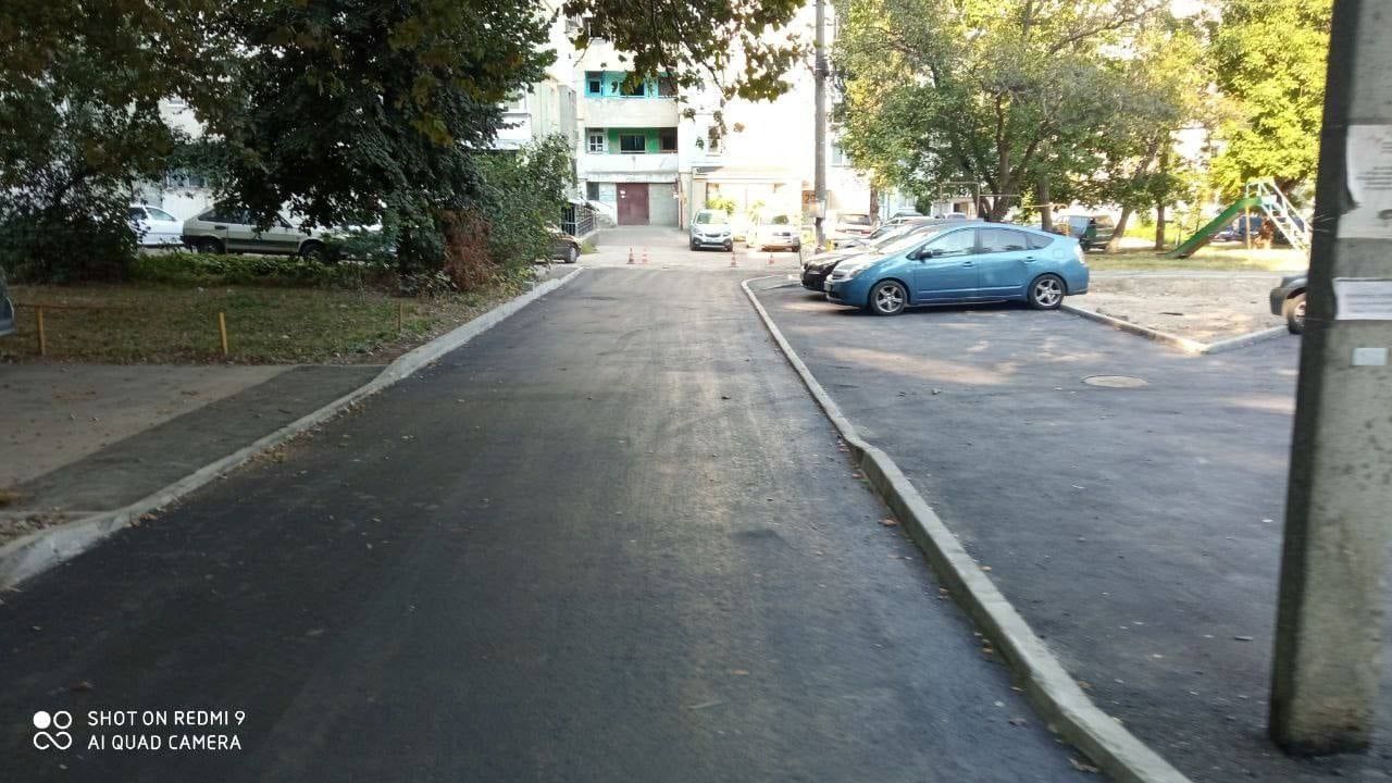 Завершены ремонтные работы еще в трех дворах в рамках муниципального проекта.