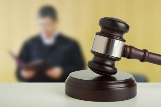 Un locuitor al raionului Cimişlia a fost condamnat la închisoare pentru trei capete de acuzare, printre care comiterea jafului, şantajului şi vătămărilor corporale medii a integrităţii corporale.