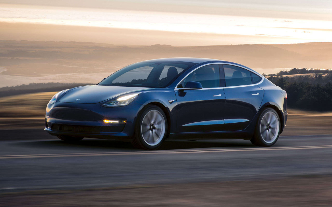 Tesla Model 3: Autonomia, viteza maximă și prețurile