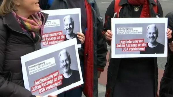 Основатель WikiLeaks был задержан 11 апреля в посольстве Эквадора в Лондоне. 