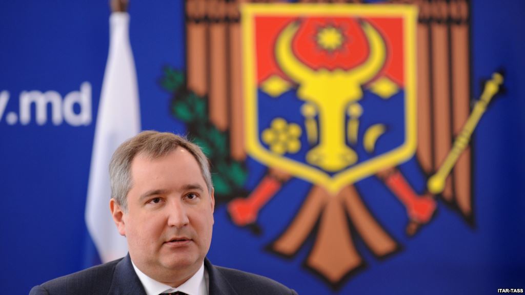 Рогозин намерен посетить левобережье 9 мая, где поздравит местных ветеранов с Днем Победы.