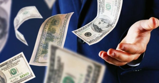 Первое место по числу долларовых миллионеров занимают США, затем следуют Япония, Германия и Китай.