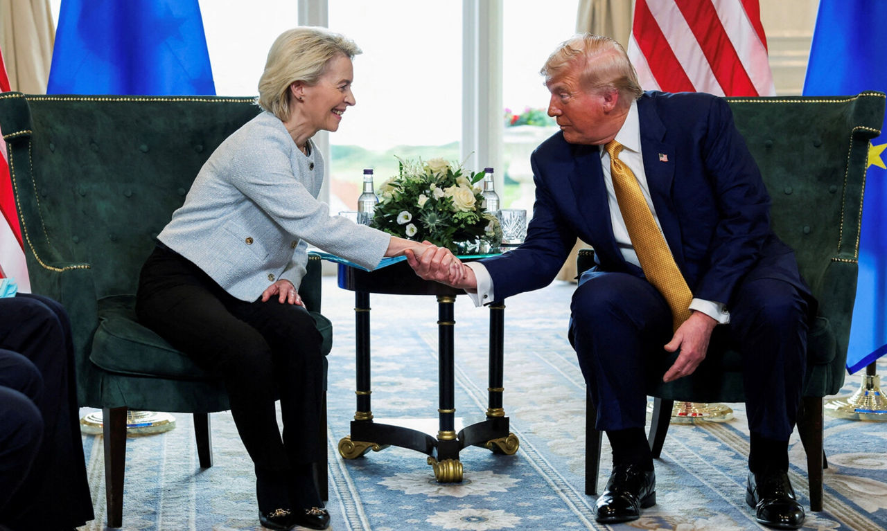Трамп хотел, чтобы ЕС закупил у США энергоресурсы на $1 трлн.