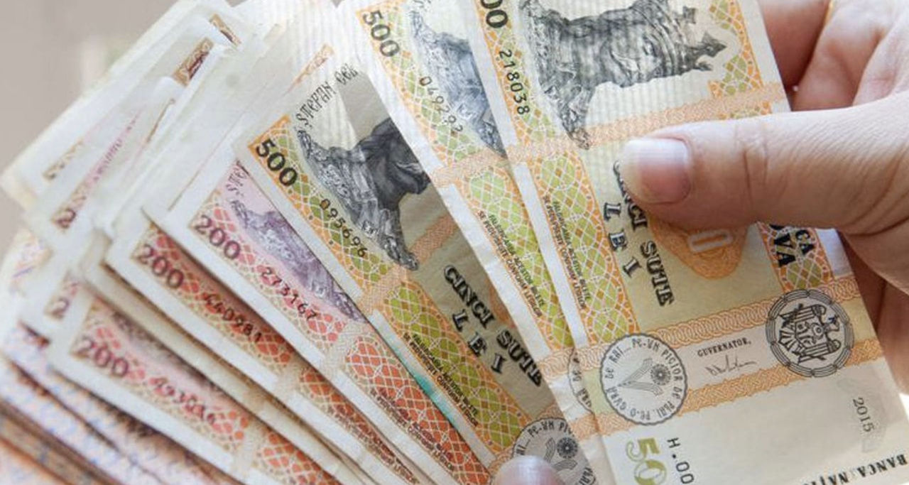 С учетом инфляции реальные зарплаты бюджетников в Молдове сократились на 12%.