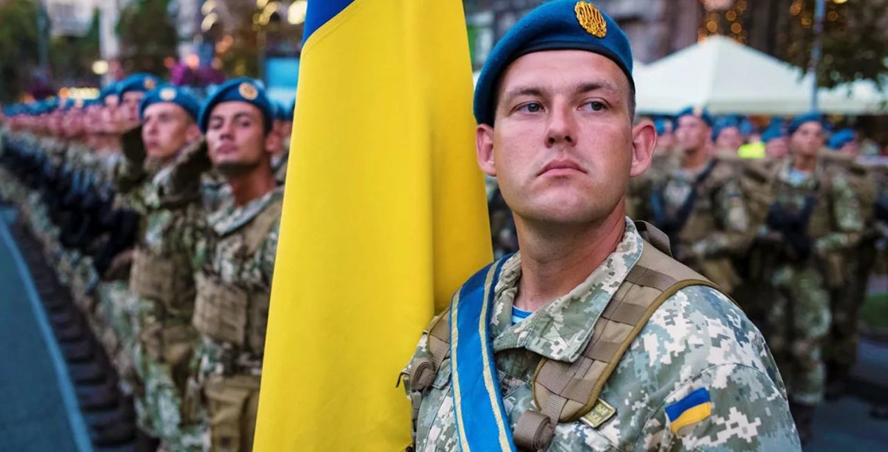 На Украине приостановили призыв в армию на фоне коронавируса.