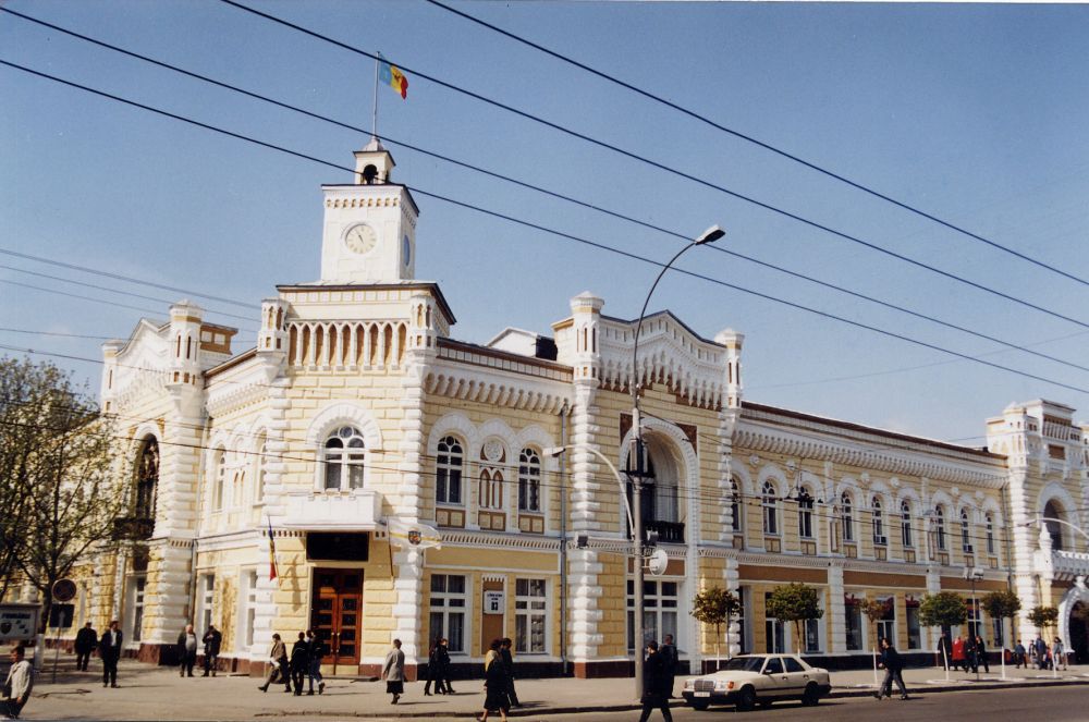 В новогоднюю ночь на центральной площади столицы не планируется проводить концерт.  Фото: cna.md