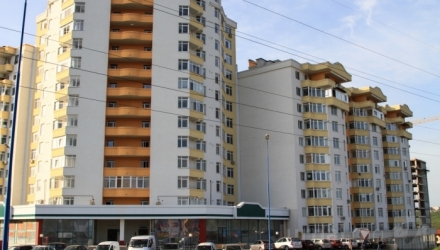 Pentru a cumpăra un apartament amplasat între ultimul etaj şi primul, veţi achita cu 30-50% mai mult decât preţul afişat în publicitate.
