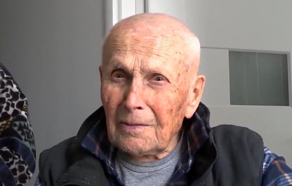 Ветеран Сергей Микрюков готовится отмечать столетие. 