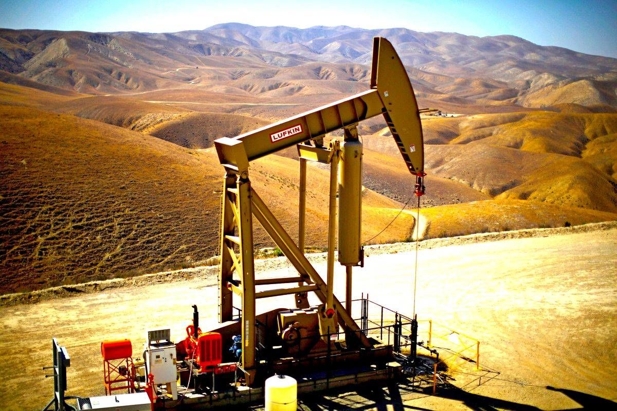 Brent поднялась выше $42 за баррель.