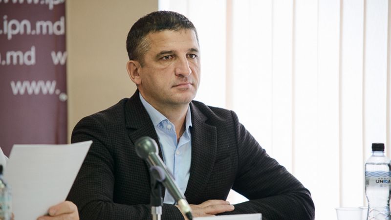 Цуркану покинул пост председателя Румынской народной партии.