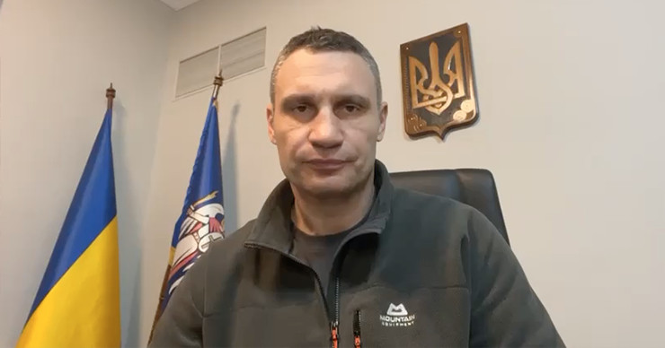 Кличко: Россия стягивает войска к Киеву.