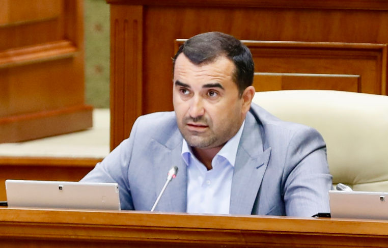 Албу: Требуем заслушать министра МВД по поводу роста уровня преступности и ДТП.