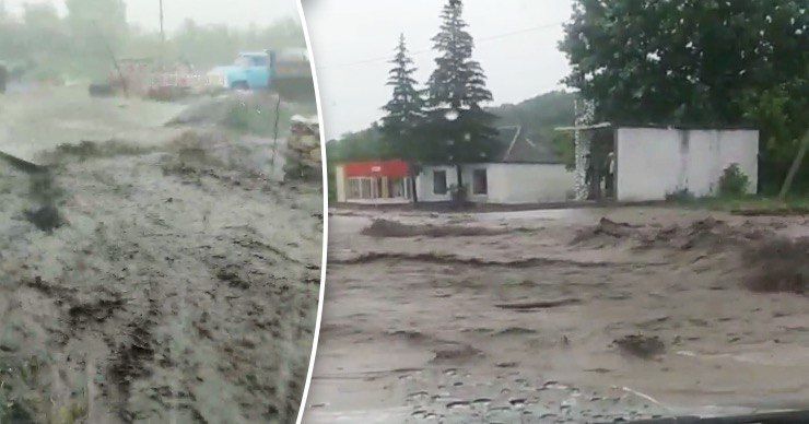 Сильнейший ливень затопил село Красненькое Рыбницкого района. Фото: Point.md
