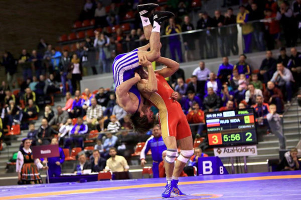 Moldova a obţinut aurul la Campionatul Mondial de Lupte.