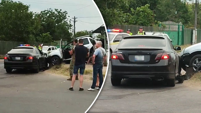 В Бэчое в результате ДТП машина охранной компании врезалась в колодец.