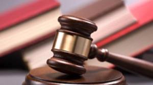 Un poliţist din Cimişlia va compărea în faţa instanţei de judecată sub acuzaţia de corupere pasivă şi fals în acte publice.