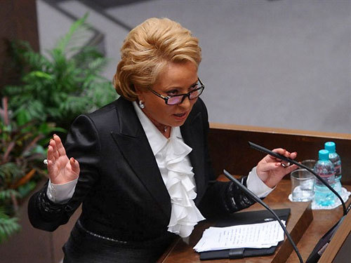 "Ни о каком давлении на Украину со стороны России в этом вопросе речь не идет. Это было суверенное право суверенного государства"