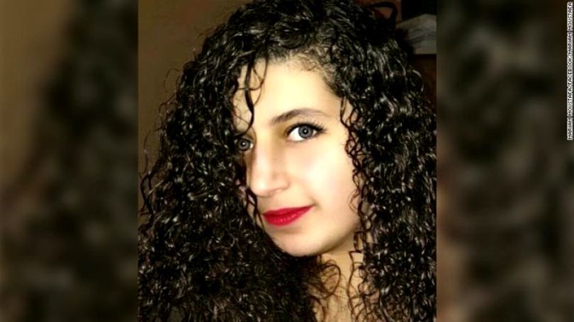 Studentă de 18 ani, ucisă în bătaie de un grup de 10 femei