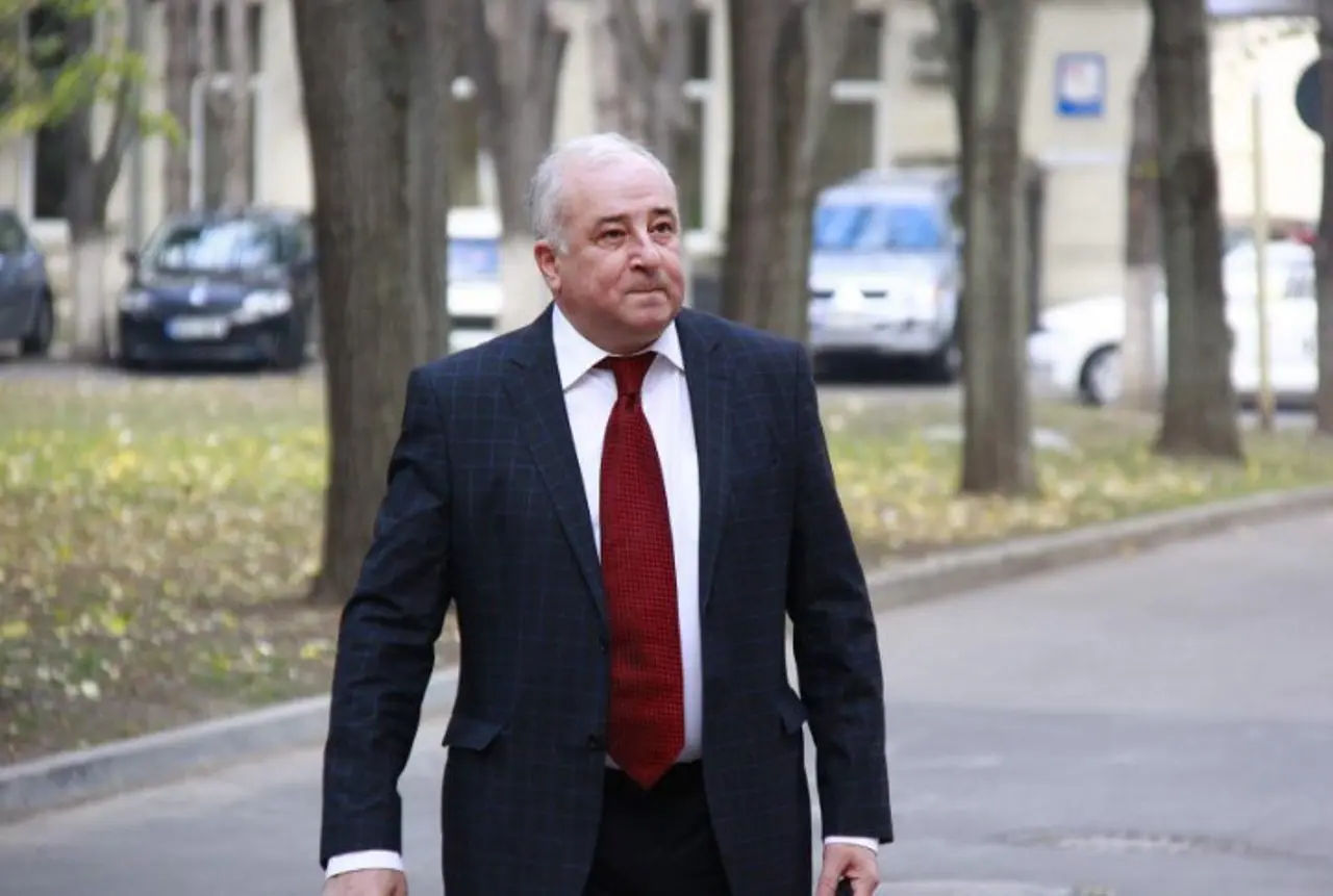 НОН постановил конфисковать 2 млн леев у "самого бедного депутата".