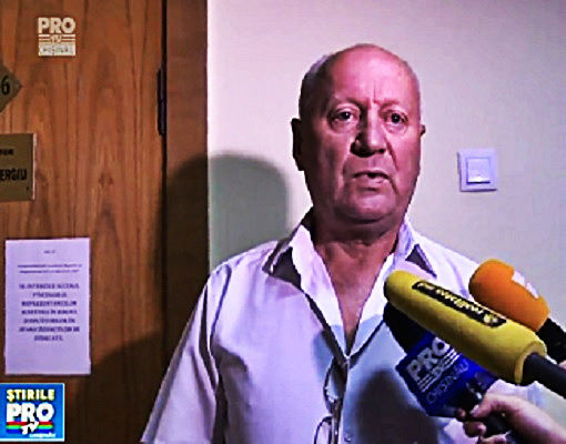 Перед заседанием суда обвиняемый частично признал свою вину.