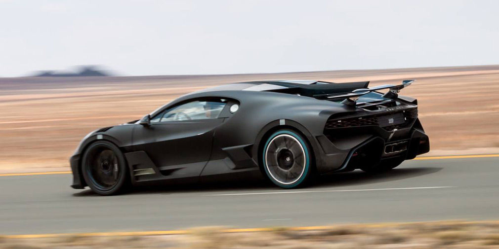 В Bugatti рассказали об экстремальных испытаниях гиперкара Divo.