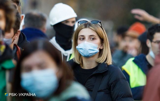 В Польше за неделю суточное количество COVID-больных выросло на 60%.