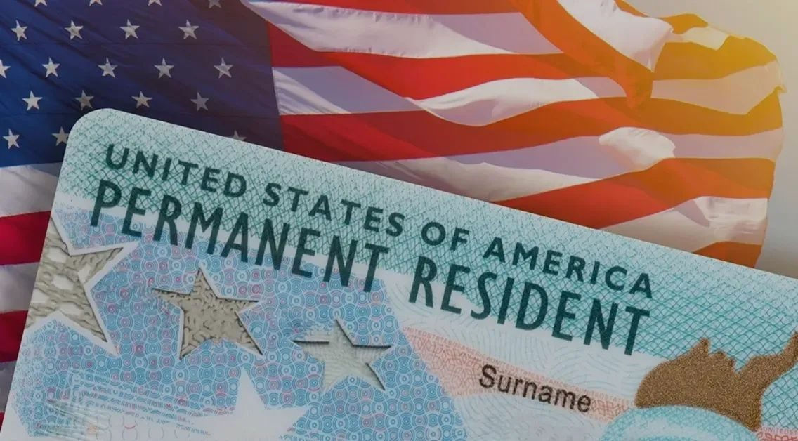 Власти США ввели расширенные проверки по заявлениям на грин-карту и гражданство.