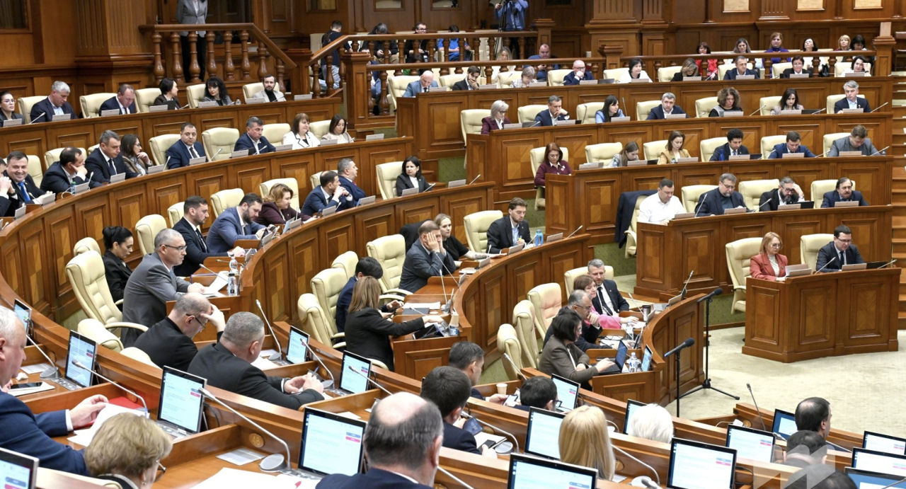 Парламент поддержал окончательный выход Республики Молдова из уставных органов СНГ.